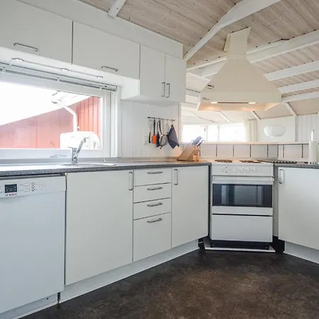 Three-bedroom In Nyaraló Sjølund