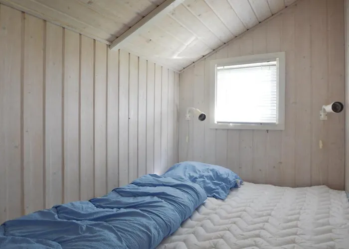 Three-bedroom In Dom wakacyjny *